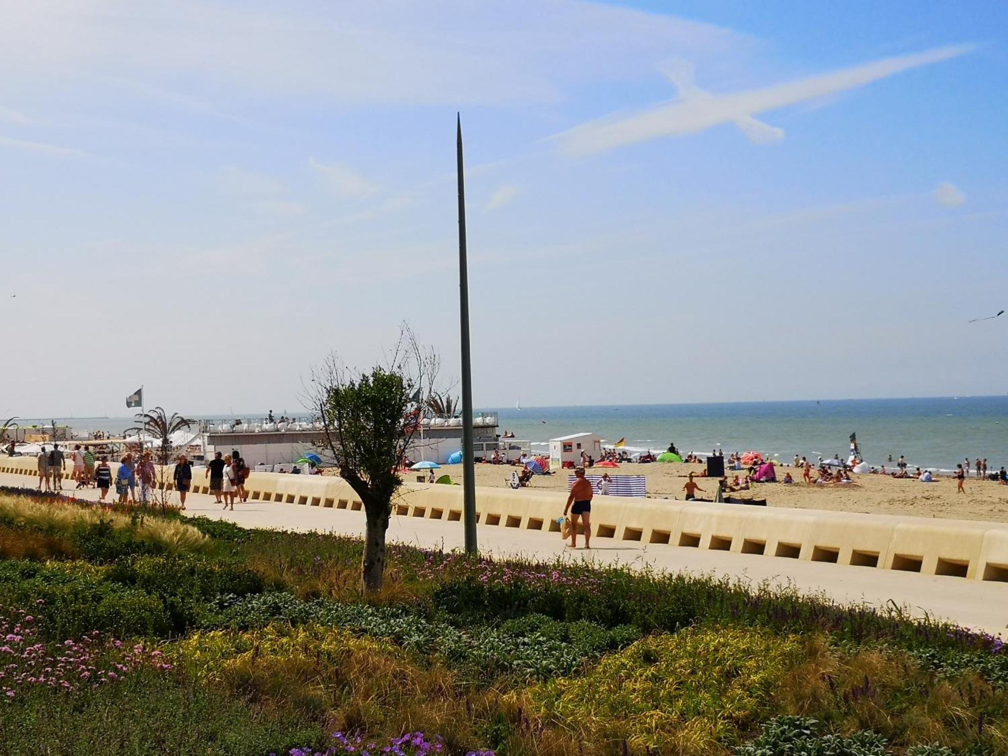 Westeinders Sea View Middelkerke Exterior photo